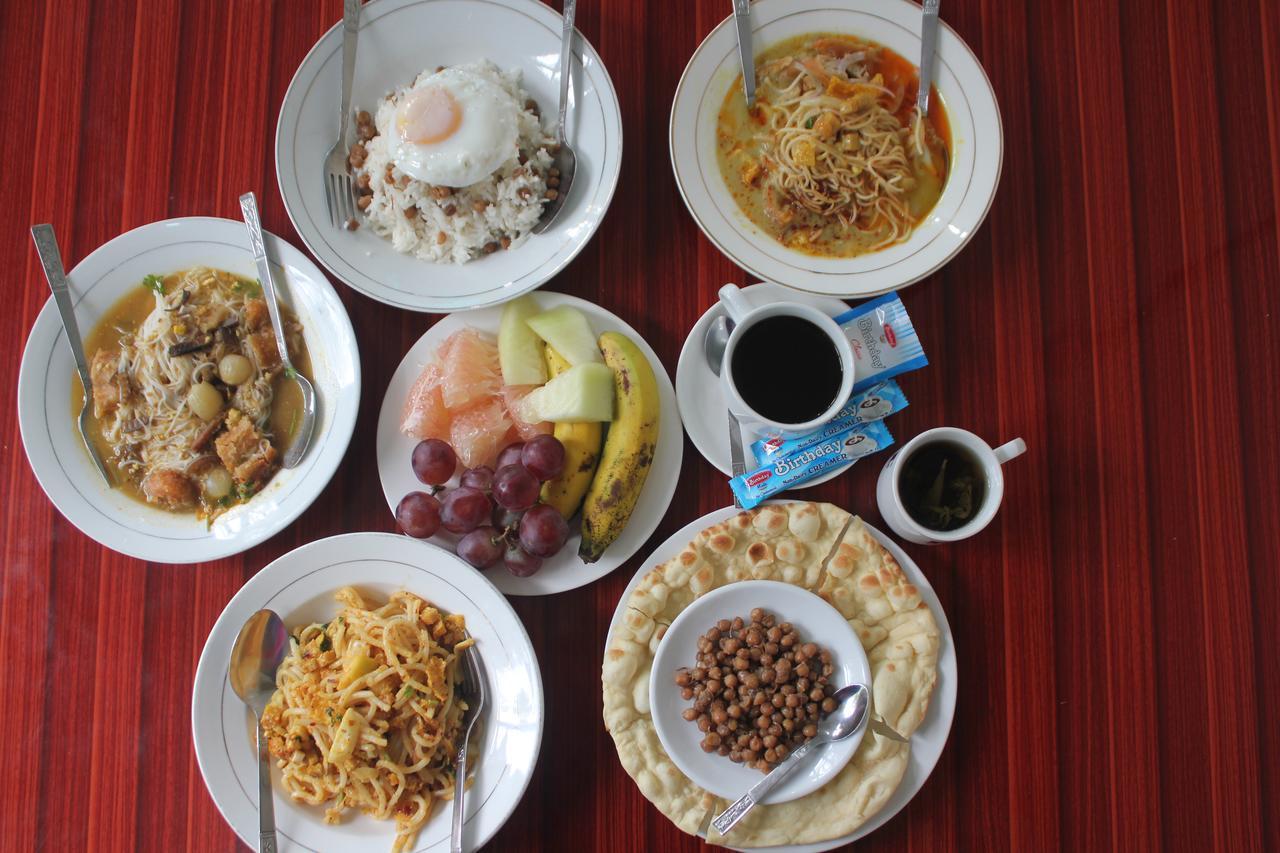 Mother Land Inn 2 Yangon Esterno foto